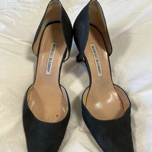 Manolo Blahnik black pump heels 38 size 7.5